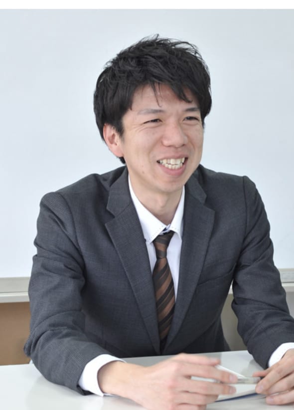 業務部　総務・経理課長　依田　和弘